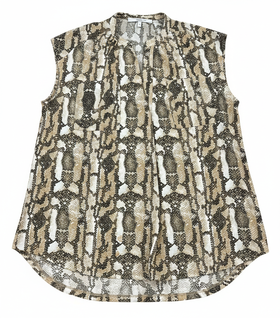 Light beige short shirt from Ashir Studio featuring a relaxed fit and short sleeves, perfect for casual summer wear.